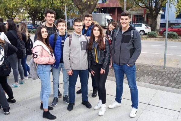 danSrednjoskolaca 99