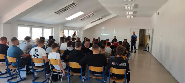 Održana radionica na temu prevencije vršnjačkog nasilja i maloljetničke delinkvencije